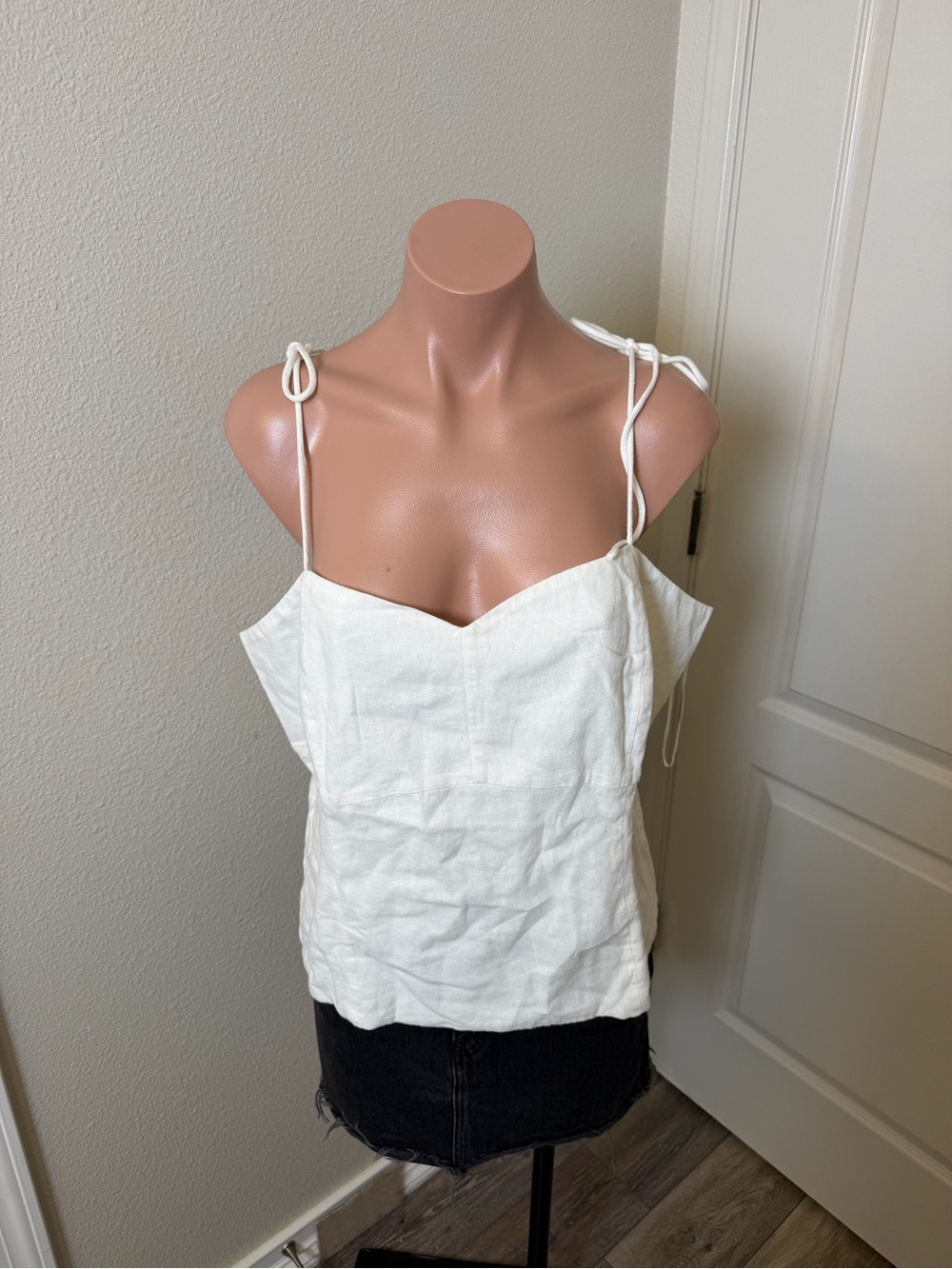 Old Navy White Tie-Shoulder Linen Cami